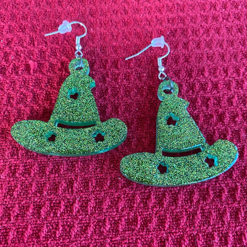 Resin Witch’s Hat Dangle Earrings